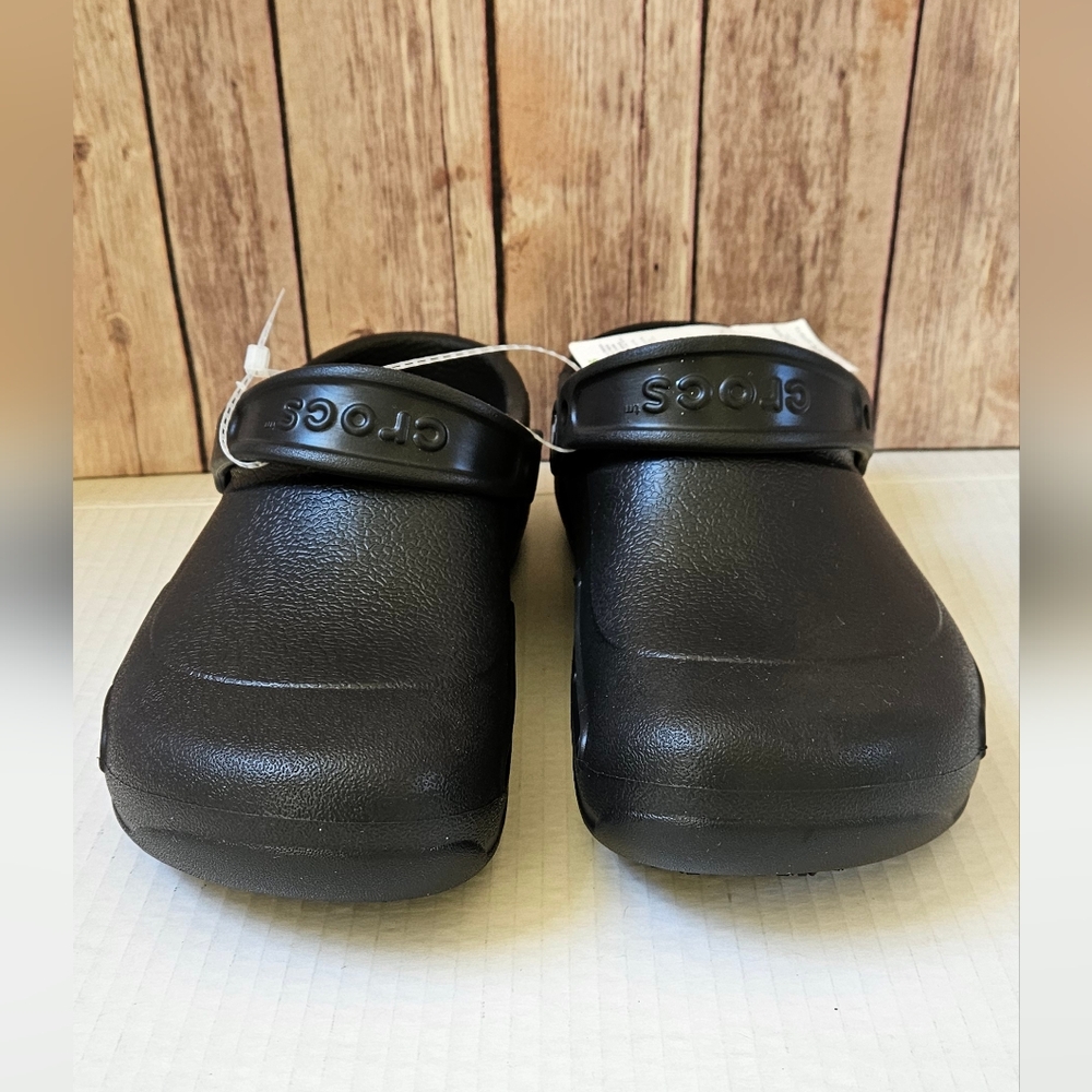 CROCS NWT